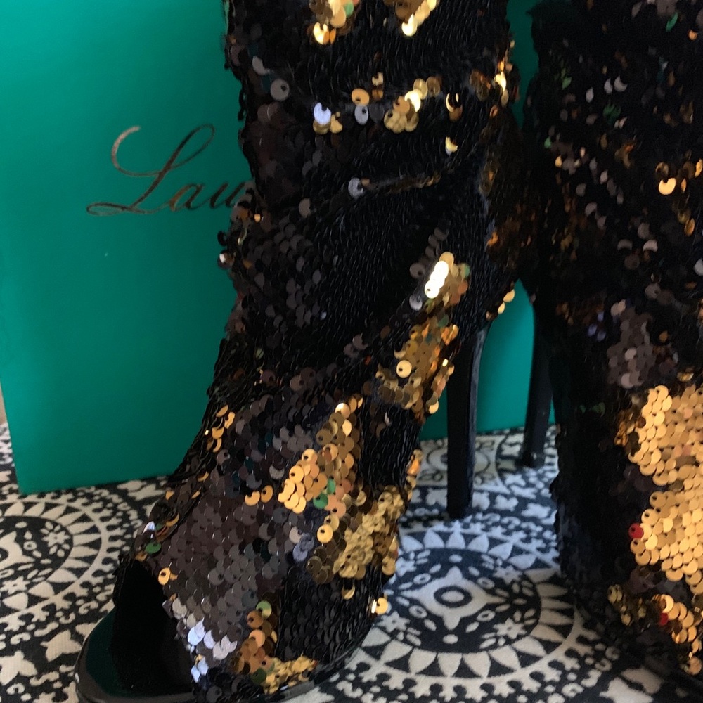 NWB Black & Gold Sequined Peep Toe Booties